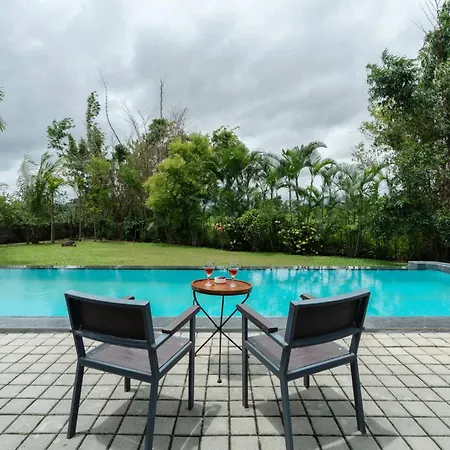 Stayvista'S Villa Meer - Lakeview Villa With Spacious Pool & Terrace For Stargazing-3